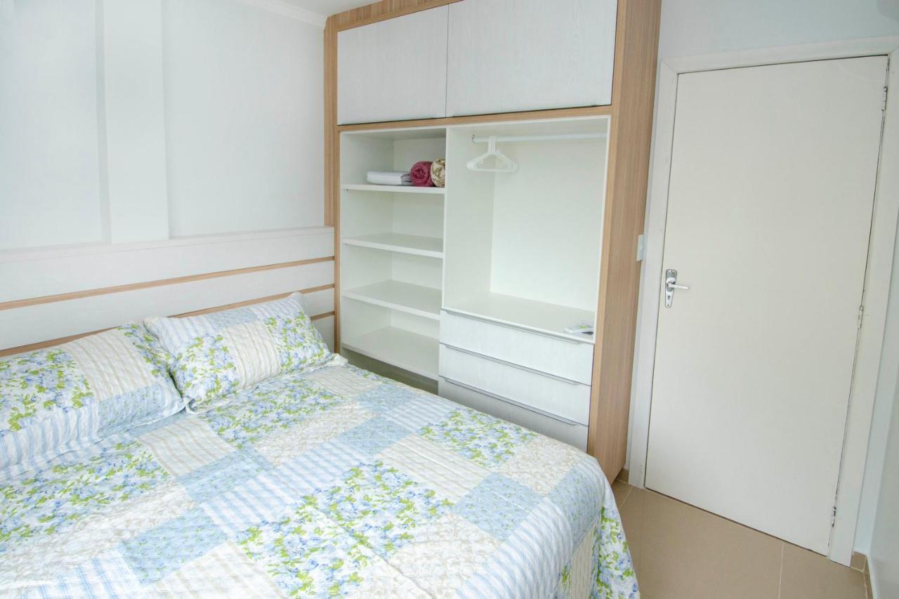 Camila Apartment Бомбиняс Екстериор снимка